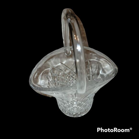 Crystal Clear Glass easter basket planter VASE diamond cut pattern woven - Picture 2 of 9